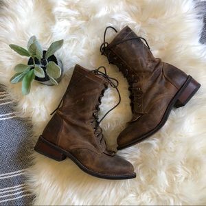 Laredo granny boots 🌾